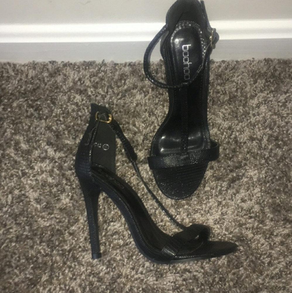 Heels - Picture 3 of 7